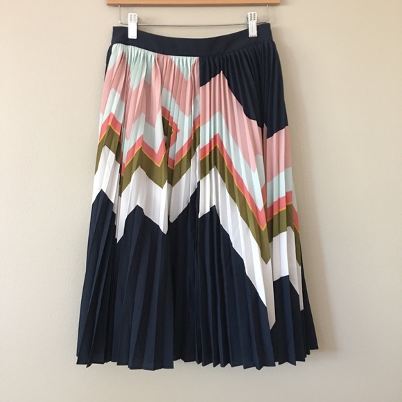 NEW Ted Baker Evianna Missippi Pleated Skirt XS - Picture 3 of 6